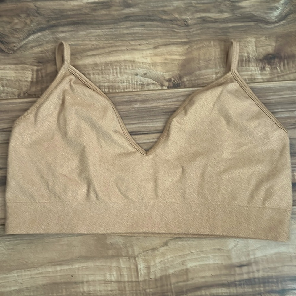 Skims V bralette sports bra gold shimmer size 4X NWOT